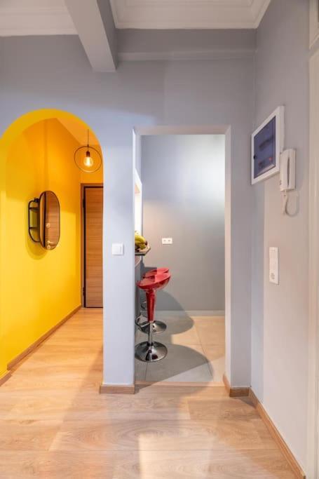 The Hostmaster Hollywood Space Studio Атина Екстериор снимка